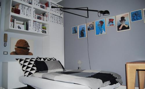 Isola del Bosco - Delle Corti Apartment | Cozy Private Room with Bath Near Duomo - Rated 8.5/10