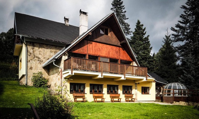 Stare Hamry Villa | Discover Staré Hamry: Family-Friendly Retreat with Spa & Pool