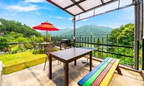 Deokhyeon House | Star Forest