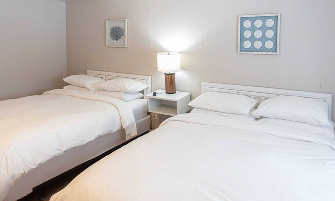 Indian River Apartment | Premier Star Gate Room 3 in Indian River, MI - Family Friendly