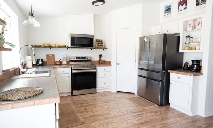 Panorama Heights House | Star Gazing Deck + Jacuzzi + 15 Min From JT Park