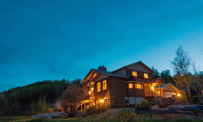 Turnerville House | Idyllic Star Valley Lodge: Family-Friendly Near Jackson Hole