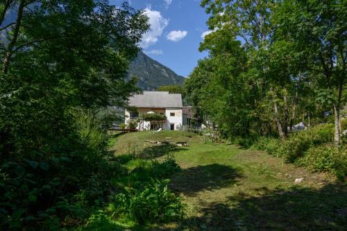 Zaga House | Guest Rated Stara Hiša with Breakfast & Family-Friendly Perks