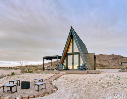Study Butte-Terlingua House | Stardust Big Bend A-Frame with Amazing Views for Families