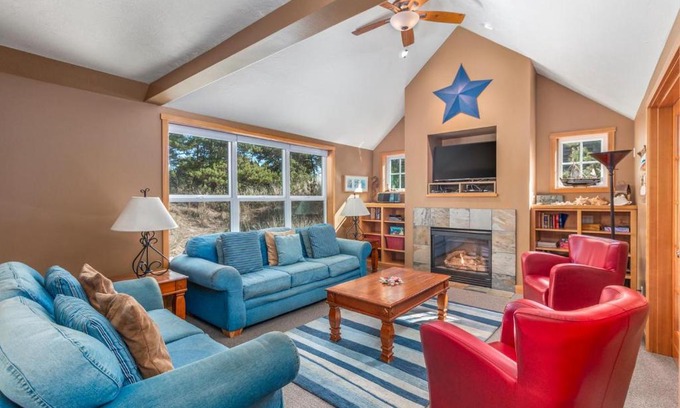 Shorepine Village House | Perfect Starfish: 4-Star, Family-Friendly Getaway