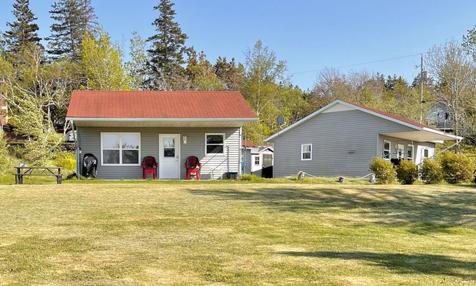 Port George Cottage | Blue Heron: Oceanfront Cottages with Amazing Reviews