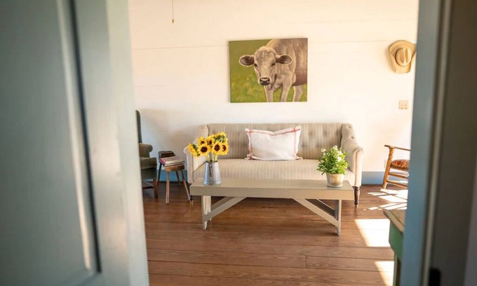 New Ulm House | Guest Rated 10/10: StarHill Farms Ranch House Retreat