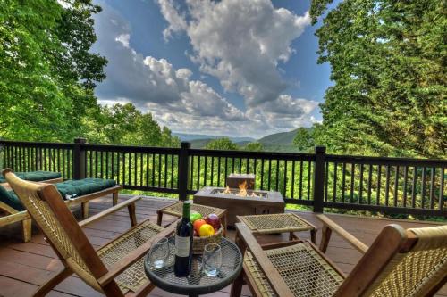 Walnut Mountain House | Discover Starlight Mountain: Family & Pet-Friendly Retreat