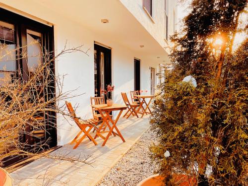 Feldafing Apartment | Seaside Serenity at Starnberger See: Guest Rated 9.4/10