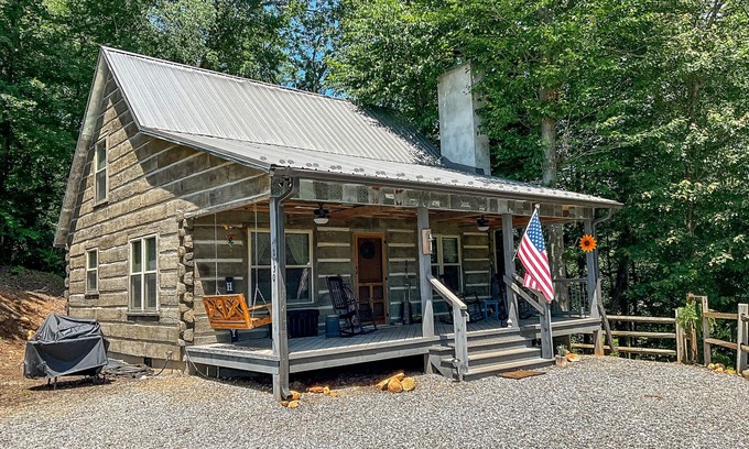 Millers Creek Cabin | Unbeatable Rates at Reddies River Retreat with Fire Pit