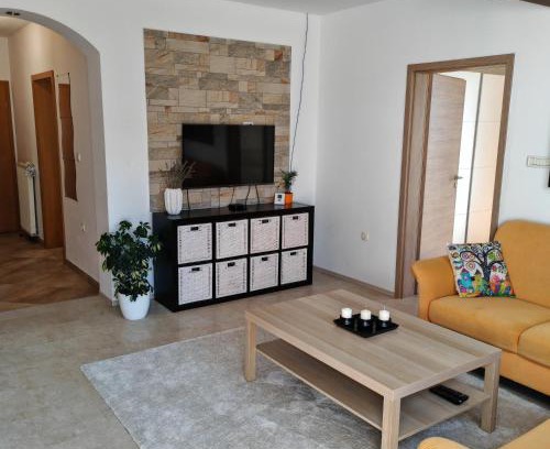 Postojna Apartment | Stars Apartments in nature