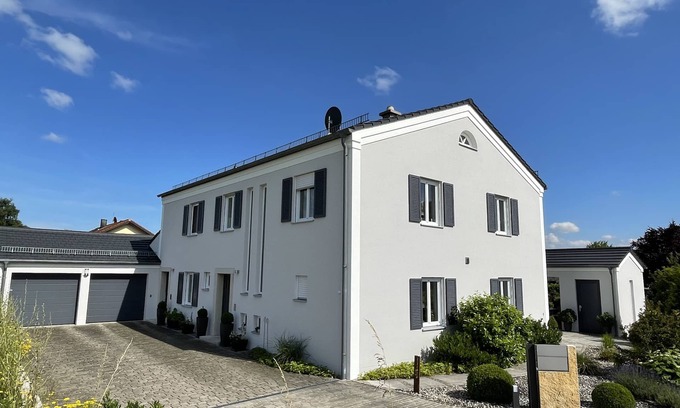 Eichstaett Apartment | Ideal Base for Cycling and Hiking in Altmühltal Region