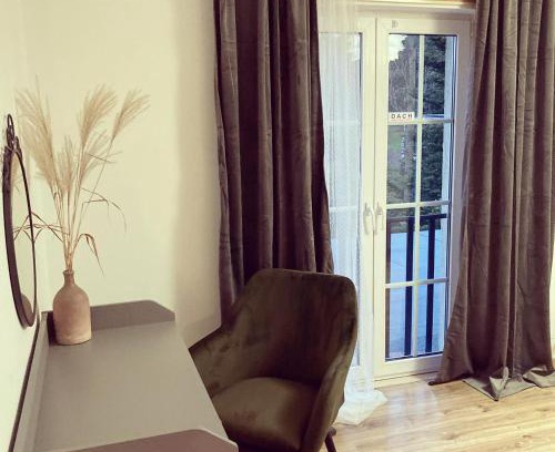 Frysztak House | Pet Friendly Stasiówka Agroturystyczne with Hot Tub & Kitchen