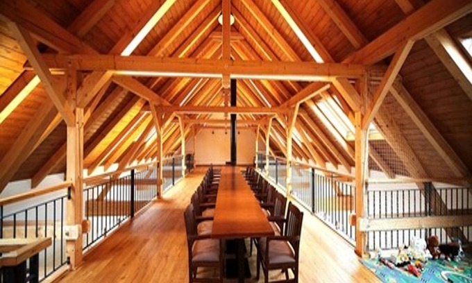 Vsestudy House | Discover Statek 1738: Family-Friendly with Pool & Dining