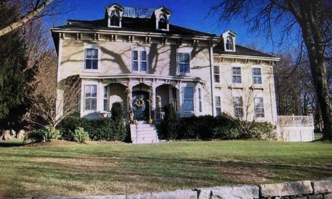 Tiverton House | Elegant Victorian Retreat with Panoramic Ocean Views