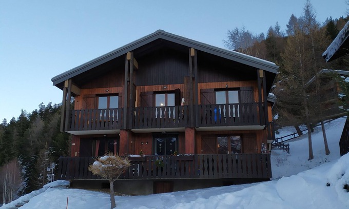 Villarodin-Bourget House | Stylish Duplex Apartment in La Norma - Rated 9.8/10!