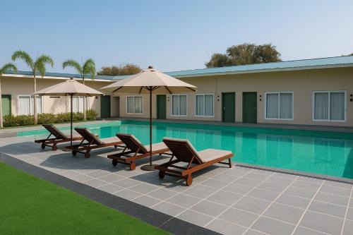 Kanpur Hotel | Family-Friendly Status Club Resort with Top Guest Ratings