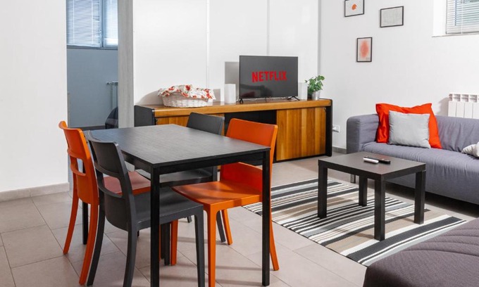 Downtown Apartment | Family-Friendly Staurenghi Red Apartment: Comfort Awaits