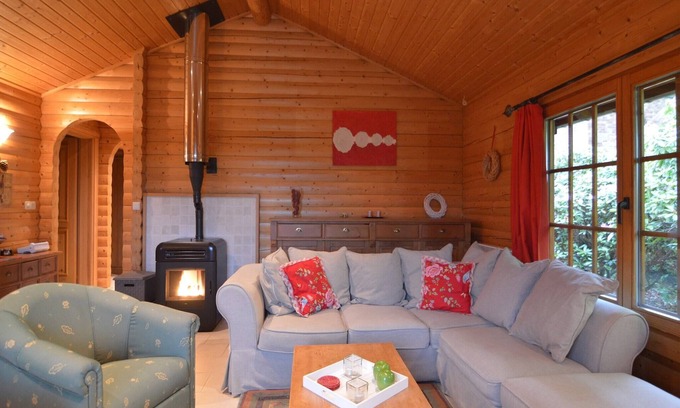 Hockai Ski Chalet | Idyllic Stavelot Chalet with Private Garden & Top Ratings