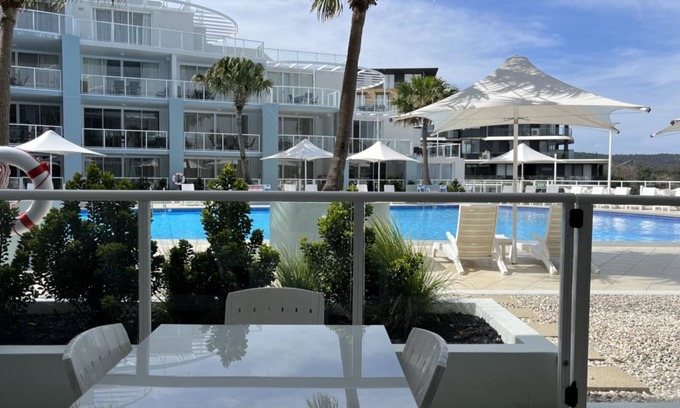 Ettalong Beach Apartment | Winter Escape: Pay 2, Stay 3 with Oceanfront Views