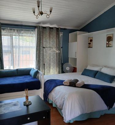 Trawal House | Enjoy a Hassle-Free Stay at Gabby's with Breakfast Included