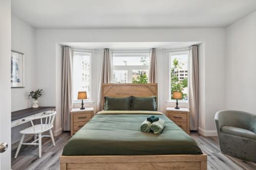 Chinatown Apartment | Experience Luna at Convention Center with Family-Friendly Amenities