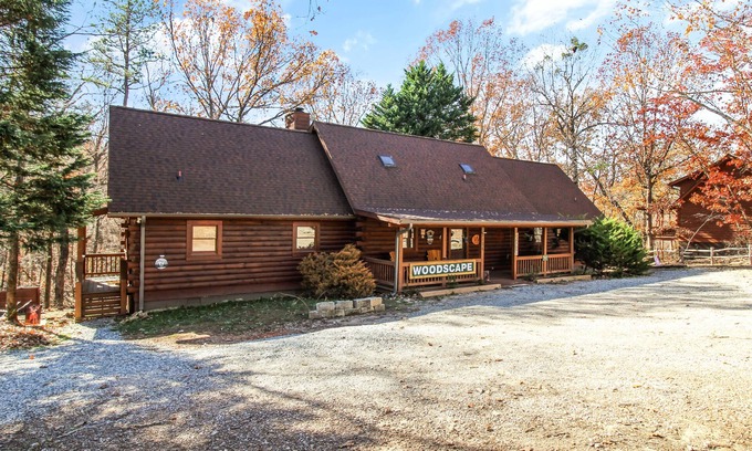 Pine Mountain Valley Cabin | Cozy Woodscape Cabin: Guest Rated 9.6, Pet & Kid Friendly