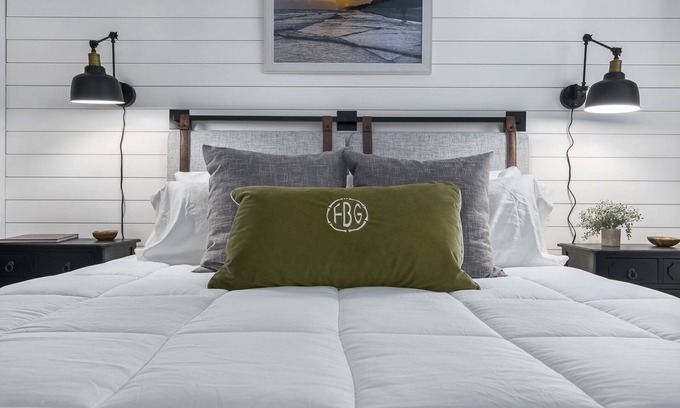 Fredericksburg House | Unwind in a Brand New Suite with Spa and Breakfast