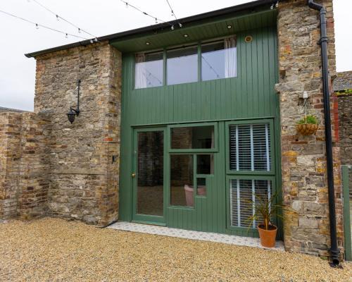 Monasterevin Apartment | Experience Family-Friendly Stays at Stay Barrow Blueway
