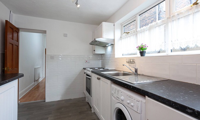 Stoke-on-Trent House | Discover Inspired Stays in the Heart of the City