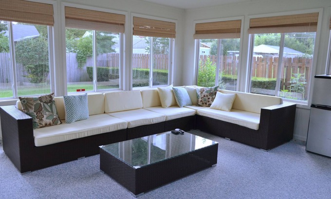 Northeast South Bend House | Ideal Stay Near Campus with Breakfast & Family Amenities