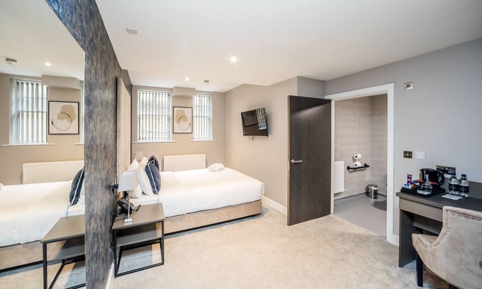 Huddersfield Hotel | Discover Comfort at Stay Hotel: Guest Rated 8.8/10