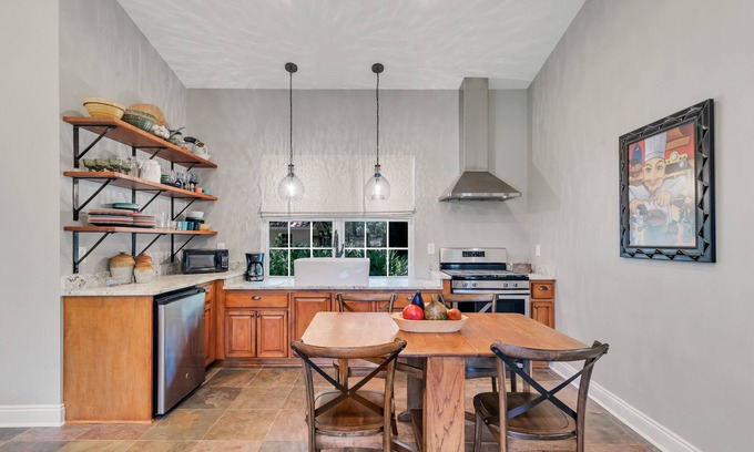 Fairhope Cottage | Cozy Retreat with Pool, Ocean View & Spa for Perfect Getaway