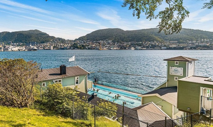 Bergen City Centre Apartment | Stay In A Postcard From 1899 I 500m To Fish Market