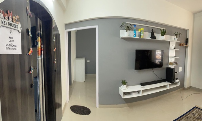 Benaulim Apartment | Relax in Goa: Pet-Friendly Retreat with Pool & Kitchen