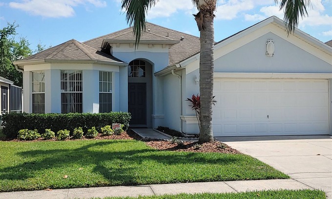 Haines City House | Experience Ultimate Comfort: Private Pool & Spa Near Disney