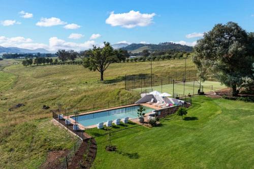 Burrundulla House | Experience Comfort at Mudgee: Pet-Friendly Retreat
