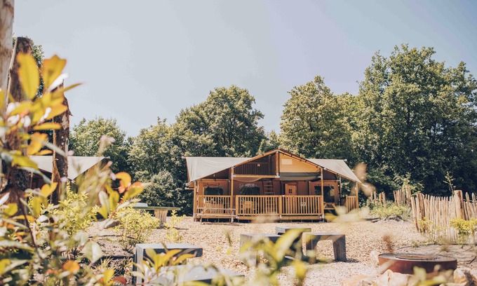 Loenen House | Stay in the adventurous Ranger Lodge: for 8 guests with a play net, luxury kitchen, and covered terrace overlooking the playground.