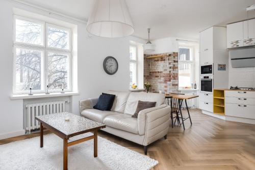 Hietalahti Apartment | Kamppi Seaside Apartment: Family-Friendly Stay with High Ratings