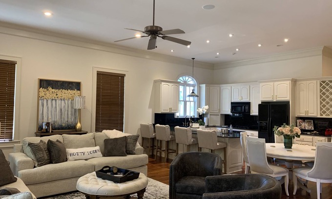 Oxford House | Experience Local Charm in the Historic District