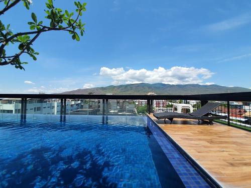 Nimman Apartment | Discover Nimmanhemin Center with Rooftop Pool Access