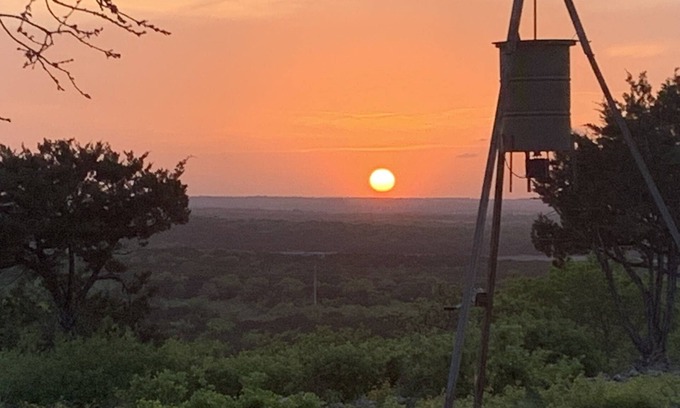 Nemo House | Relax at Brazos View Ranch: Cozy Ranchette & Lake Cabins