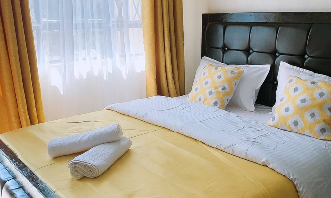 Kawangware Apartment | Cozy Stay.Plus Hill View Studio: Family-Friendly Retreat
