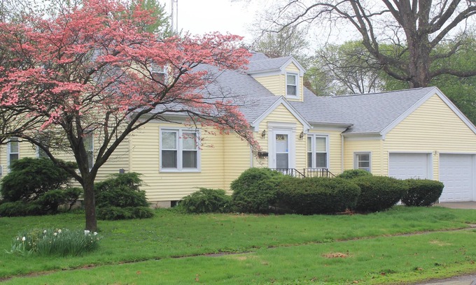 Arthur House | Discover Arthur: Heart of Illinois Amish Country Awaits!