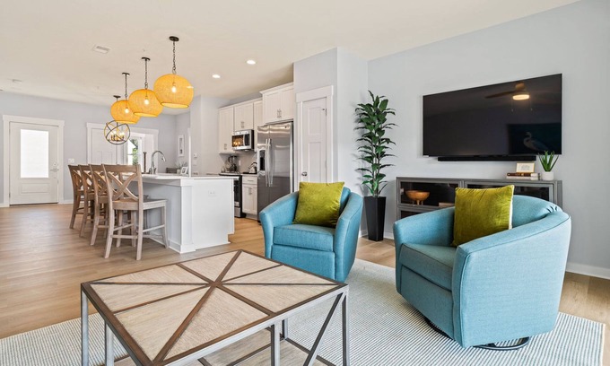 Bermuda Bay House | Unforgettable Stay Salty Oceanfront Retreat at Cambridge Reserve
