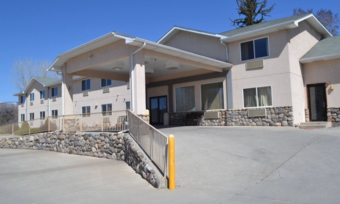 Cedaredge Hotel | Discover Stay Wise Inn Cedaredge: Rated 9.2 with Pool & Spa