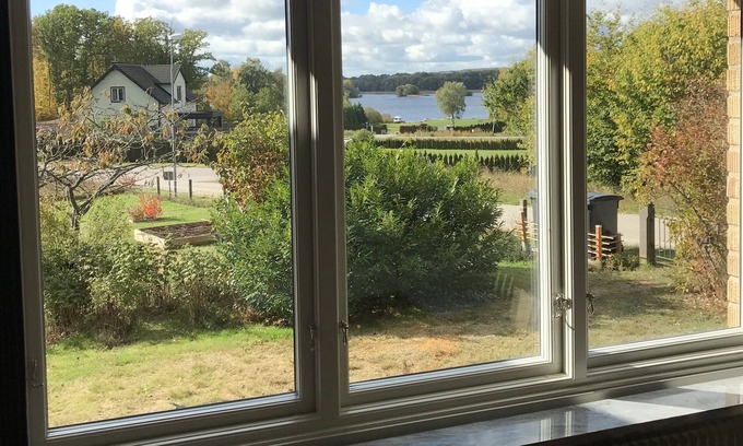 Nasum Apartment | Enjoy Scenic Lake Views and Family-Friendly Amenities