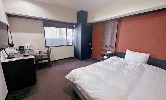 Chuo-ku Hotel | Cozy Non-Smoking Single Room in Fukuoka for Solo Travelers