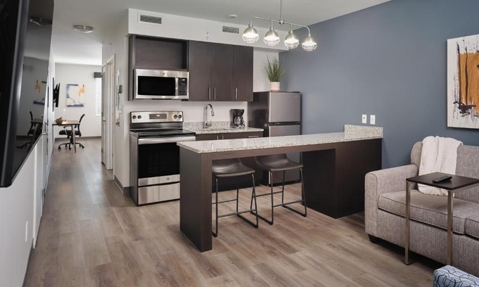 LaGrange Hotel | Comfortable Stay at stayAPT Suites LaGrange - Pet Friendly