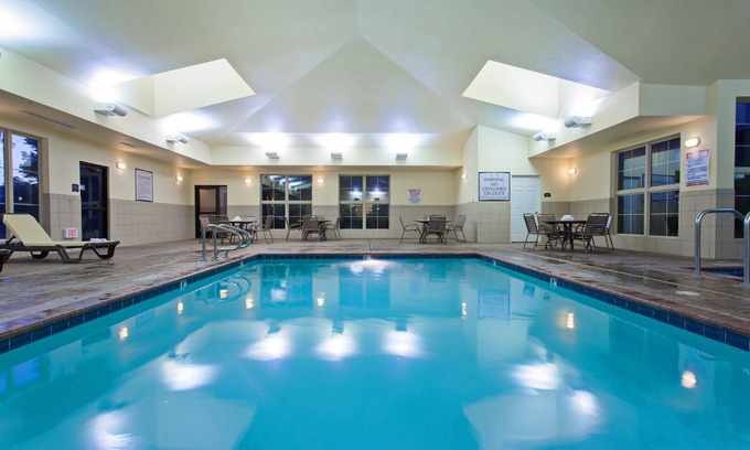 Fairfield Condo | Relaxing Staybridge King Suite with Pool & Hot Tub Access